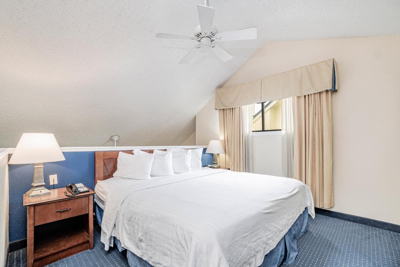 Doral Inn & Suites Miami Airport West Экстерьер фото